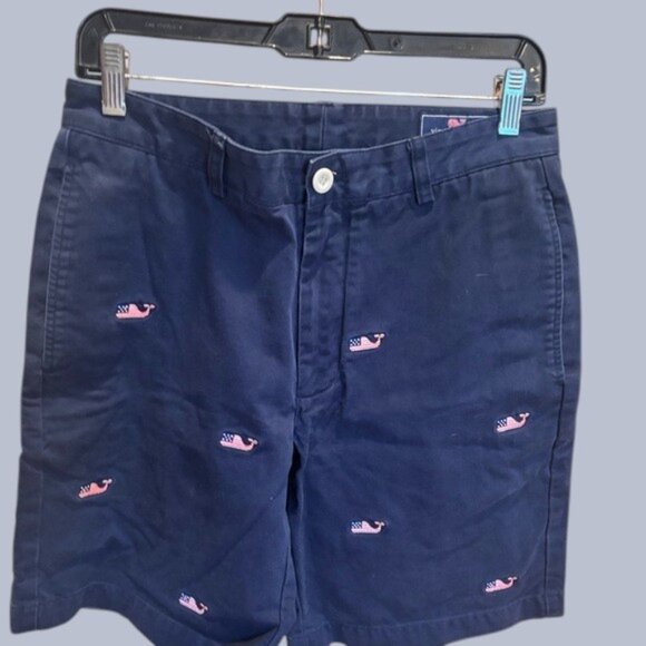 Vineyard Vines Boys Navy Shorts with flag whales embroidered size 30 - Picture 1 of 8